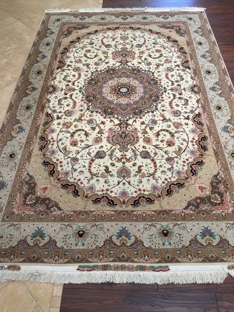 Traditional Oriental medallion rug